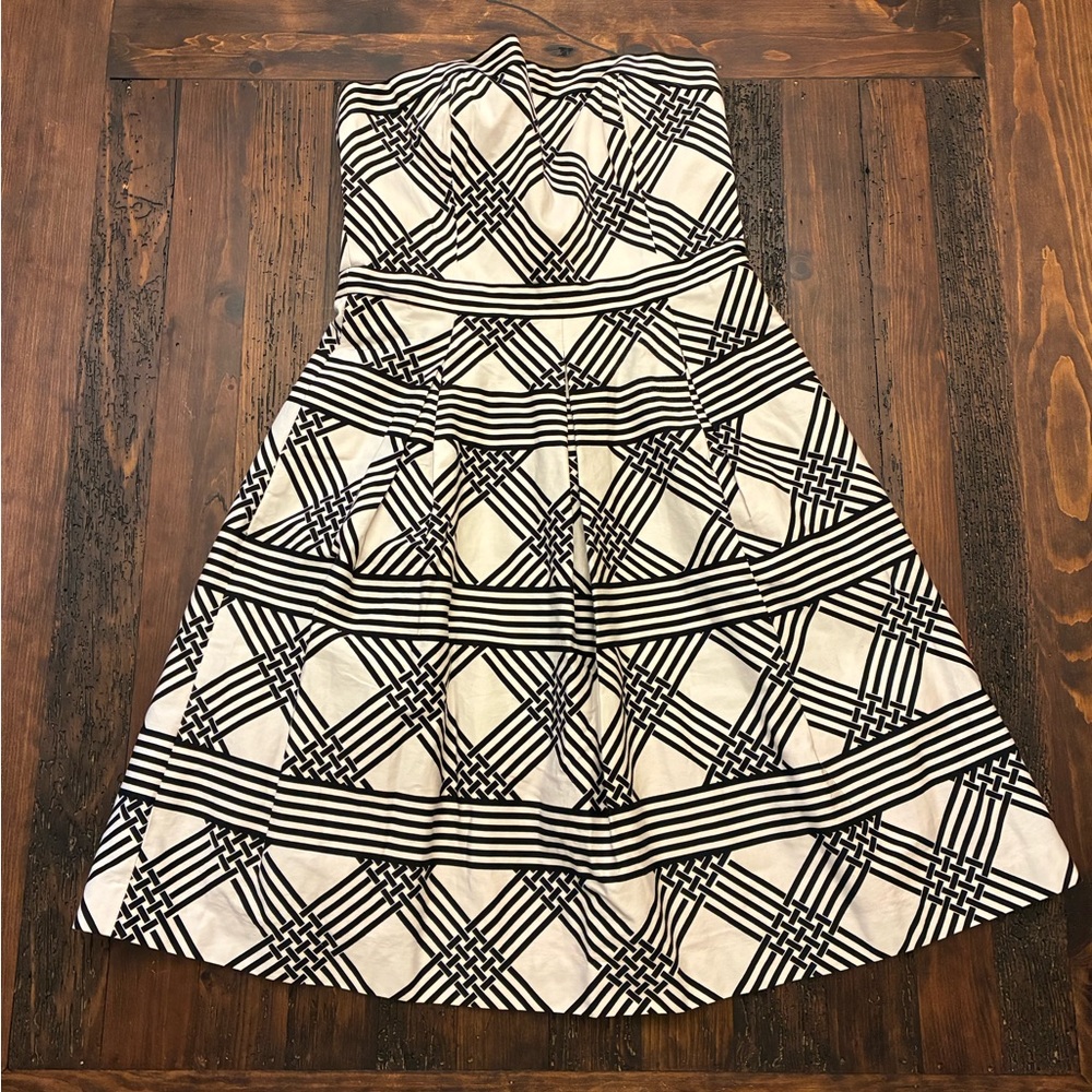 White House Black Market Dress Sleeveless Geometric Size 8 Party Career Cocktail - Picture 2 of 4
